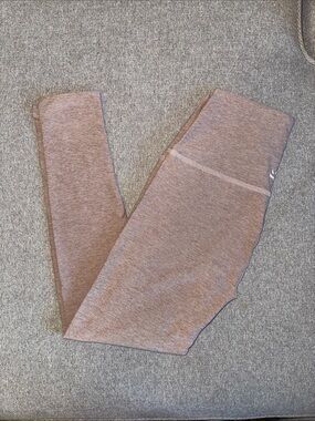 Beyond Yoga caught in the midi high rise leggings in chai color-M